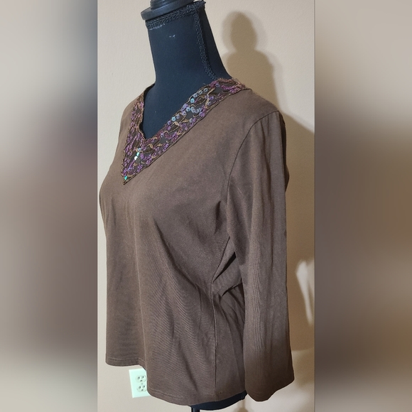 Vintage JasonMaxwell Brown Shirt with Sequin Neckline Size Medium - Picture 2 of 6